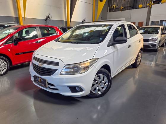 CHEVROLET ONIX 1.0 MPFI LS 8V FLEX 4P MANUAL CHEVROLET ONIX 1.0 MPFI LS 8V FLEX 4P MANUAL